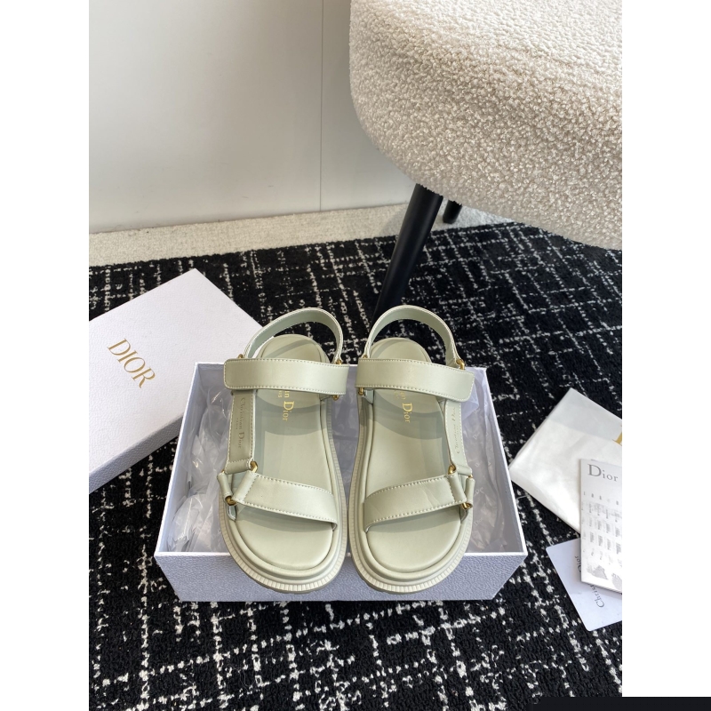 ch**an D*or slippers